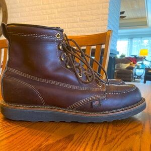 Men’s 12M Thorogood Heritage Moc toe 6” USA made. EUC